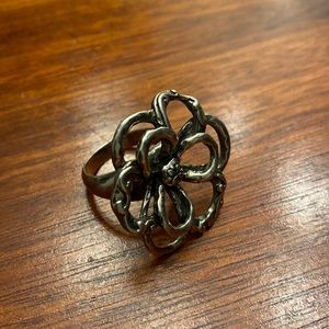 Silpada 925 Silver Flower Power Ring